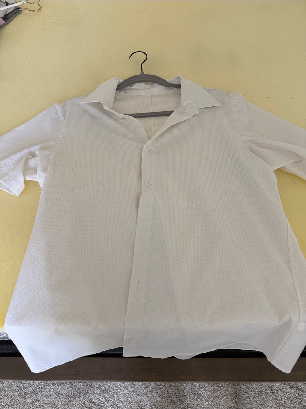 Men's Lululemon White Short-Sleeve Dress Shirt - Classic Collar